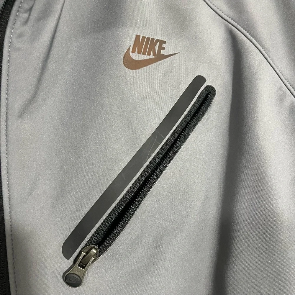 Vintage Nike Grey Tag Custom Softshell Training Jacket Size XL 2000s Tech Pouch - Picture 4 of 10